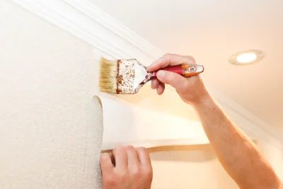 Pose de papier peint à Chevinay — revêtements muraux et toiles de verre